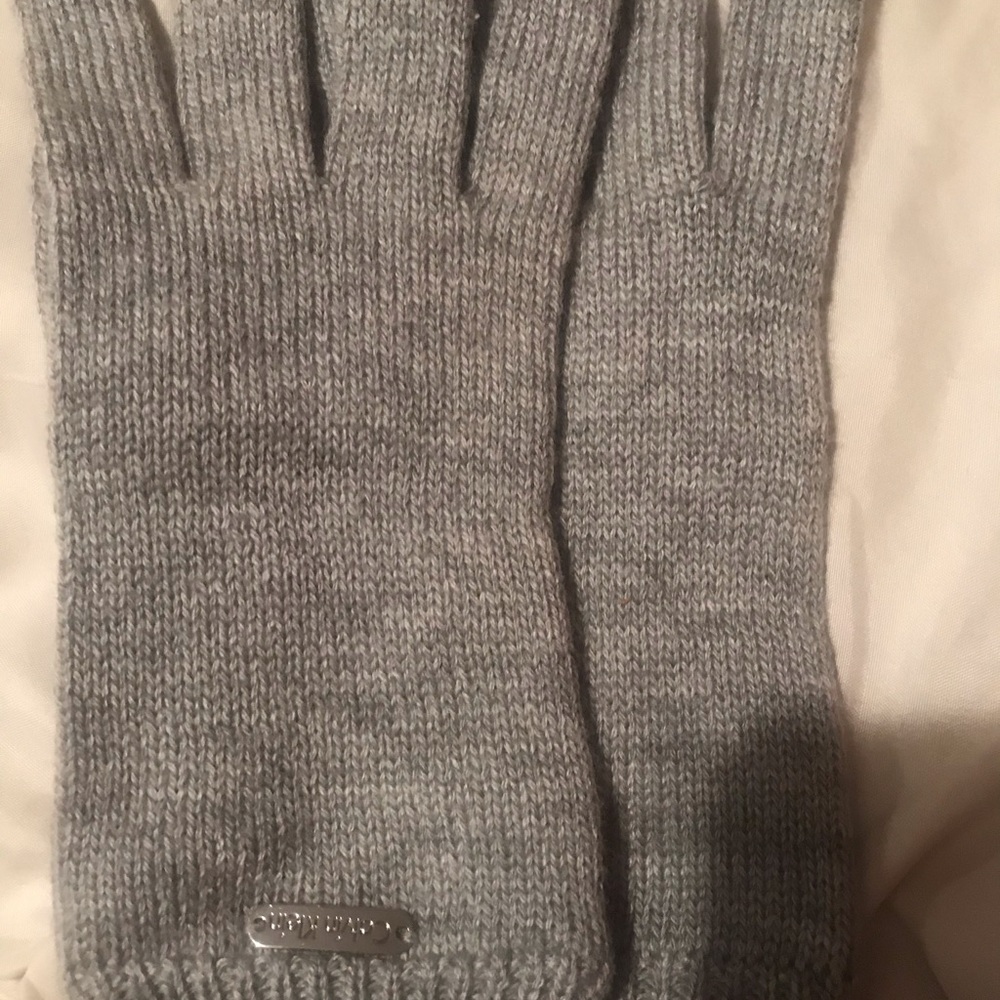 Gloves